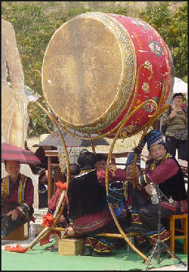 20080305-Zhuang Gan Zhuang Shan Festival in Tianyang Travel pod shane.jpg